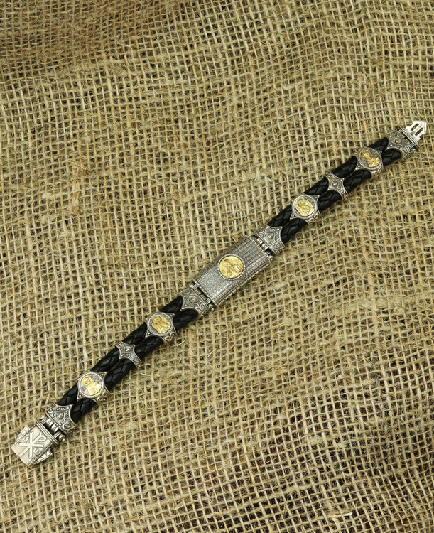 Браслет из серебра 925 пробы и золота 750 пробы c кожаным шнурком