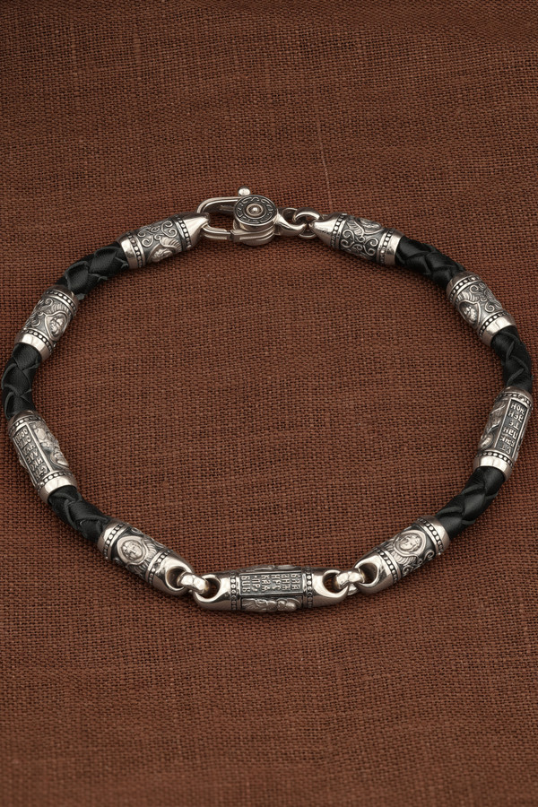 Браслет из белого золота 585 пробы c кожаным шнурком