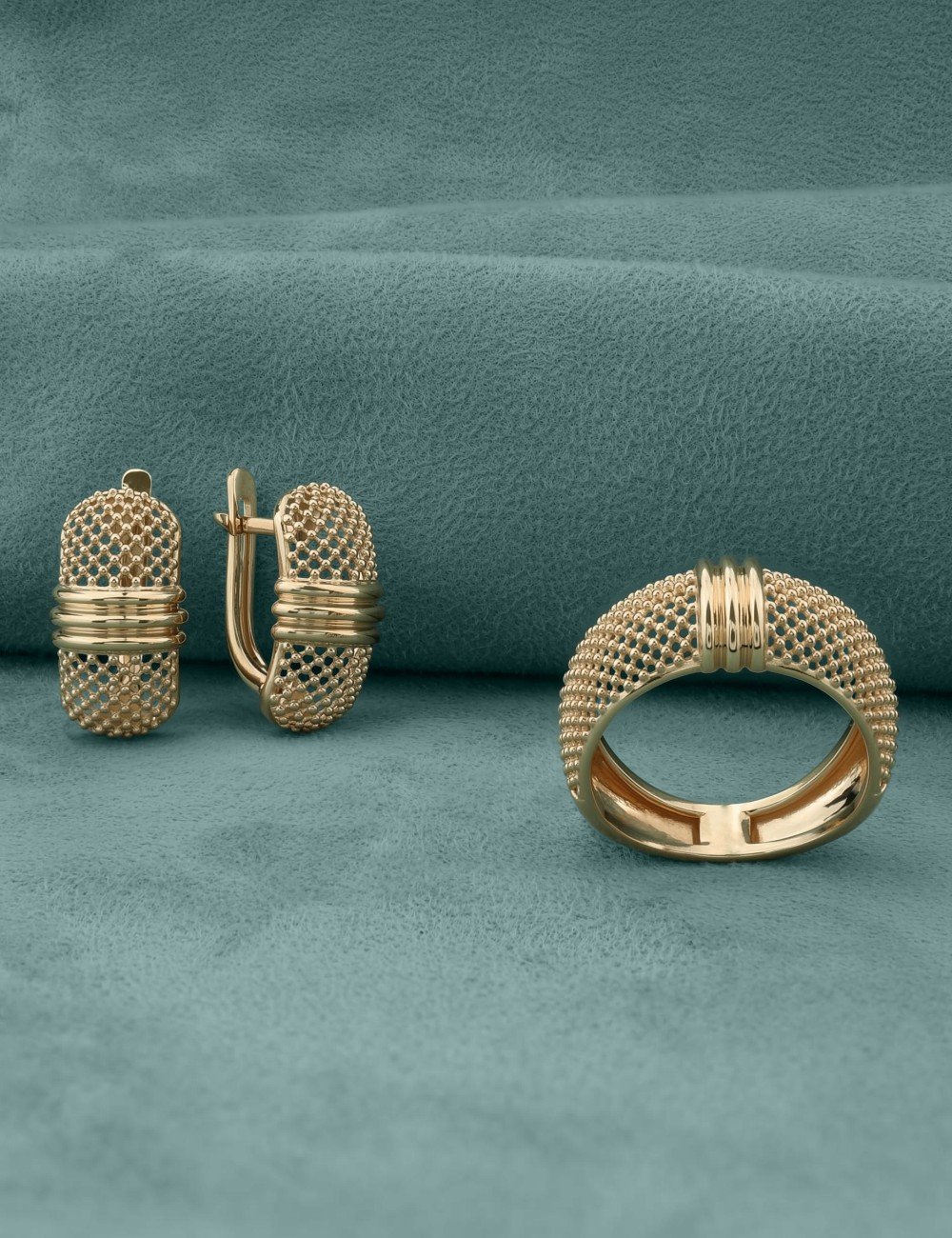 Кольцо из золота