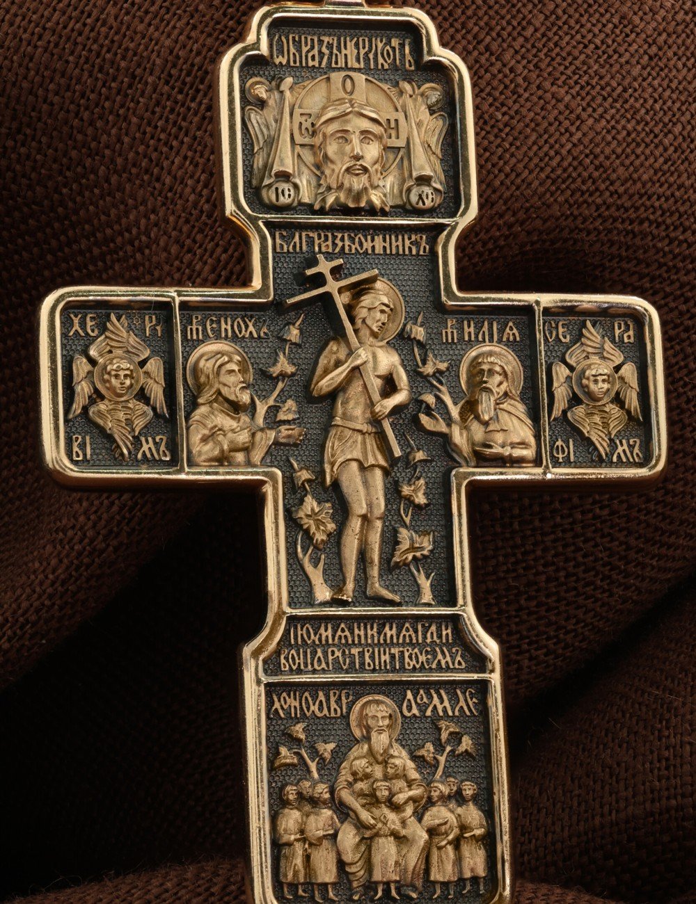 Крест из золота