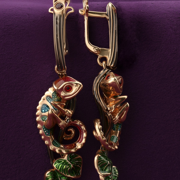 Серьги из красного золота 585 пробы c эмалью и гранатом