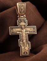 Крест из золота c эмалью