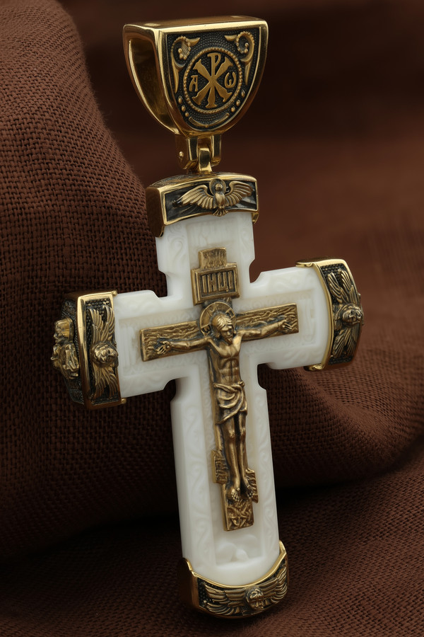 Крест из лимонного золота 585 пробы c бивнем мамонта