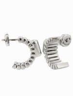 Серьги из белого золота c ониксом