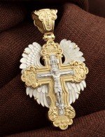 Крест из лимонного золота c перламутром