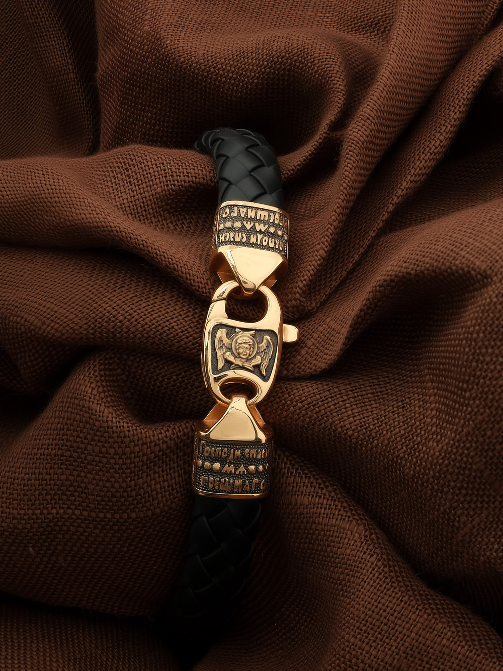 Браслет из красного золота 585 пробы c шнурком