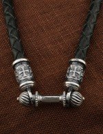 Гайтан из белого золота c кожаным шнурком