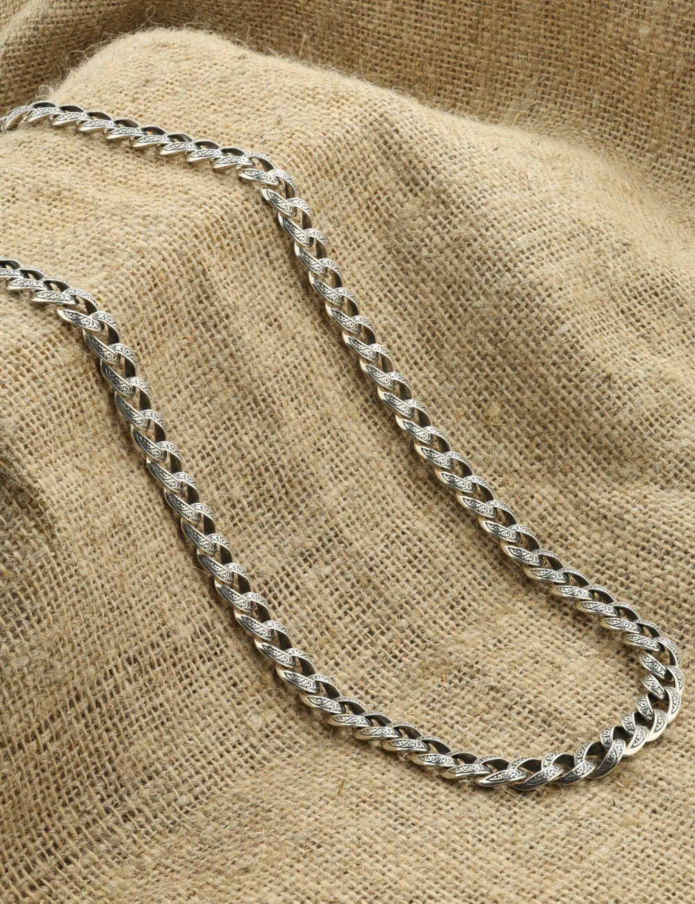 Цепь из серебра c рубином