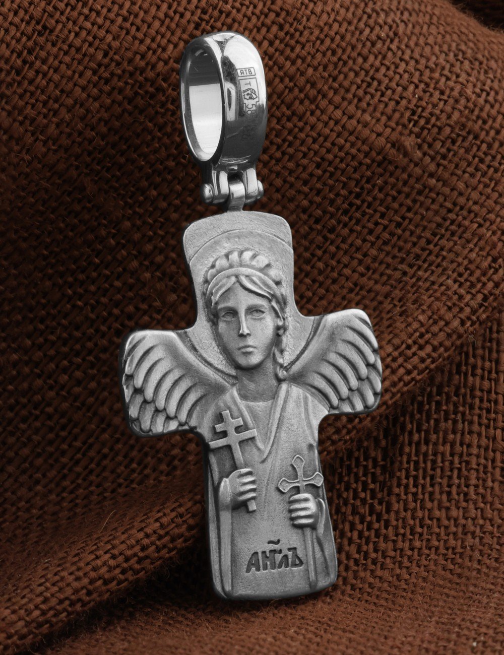 Крест из белого золота