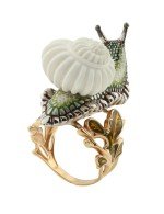 Кольцо из золота c эмалью и бивнем мамонта