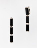 Серьги из белого золота c бриллиантами и ониксом