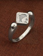 Кольцо из белого золота