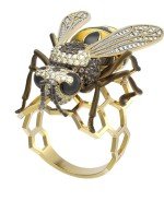 Кольцо из лимонного золота c эмалью и фианитом