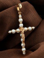 Крест из золота c жемчугом