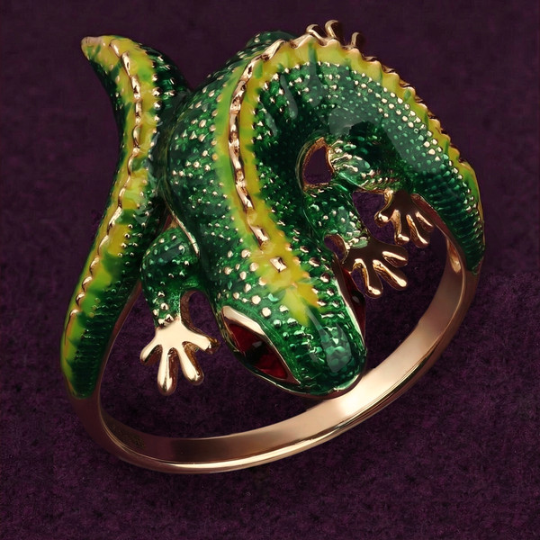 Кольцо из красного золота 585 пробы c эмалью