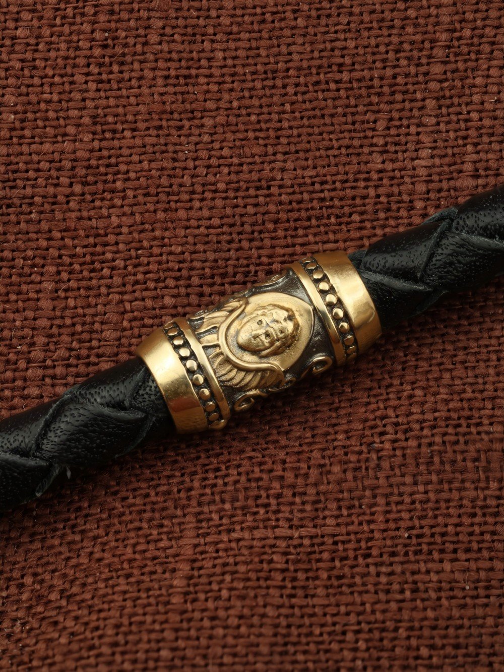 Гайтан из лимонного золота c кожаным шнурком