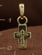 Крест из лимонного золота