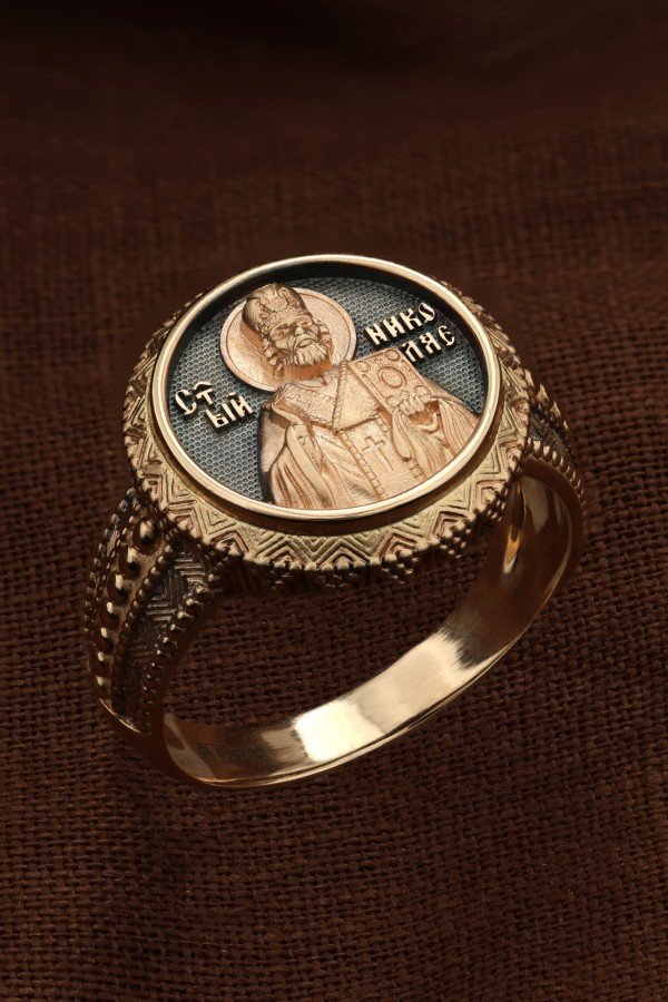 Кольцо из золота