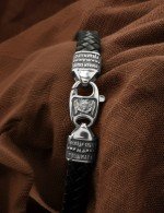 Браслет из белого золота c шнурком