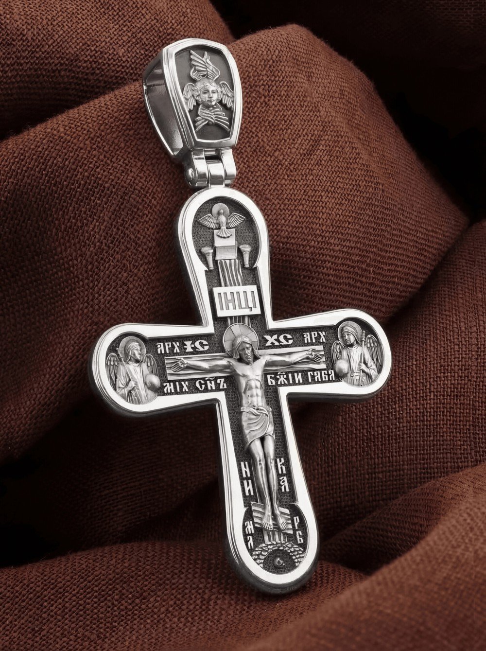 Крест из белого золота