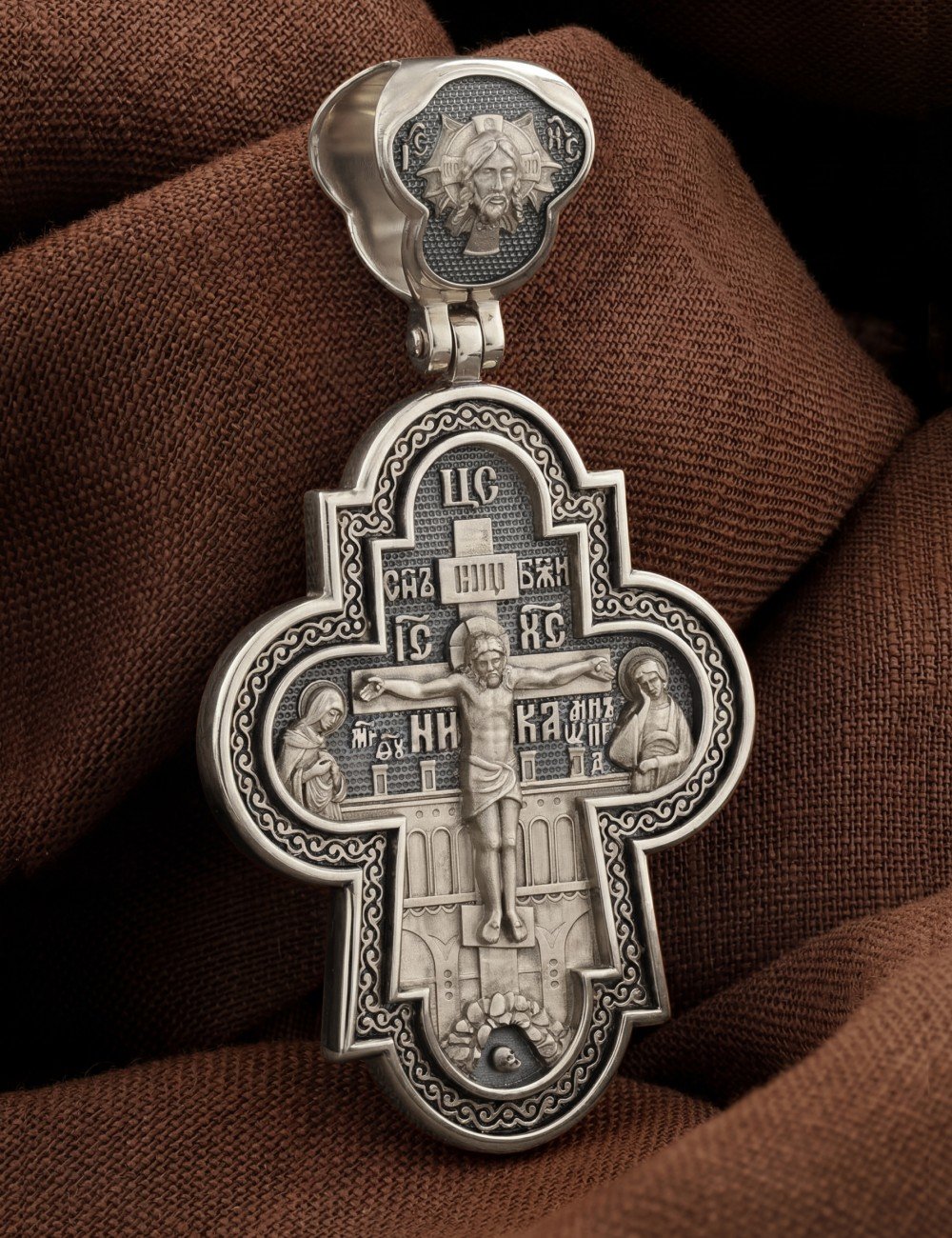 Крест из белого золота