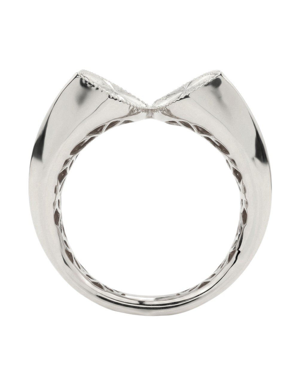 Кольцо из белого золота