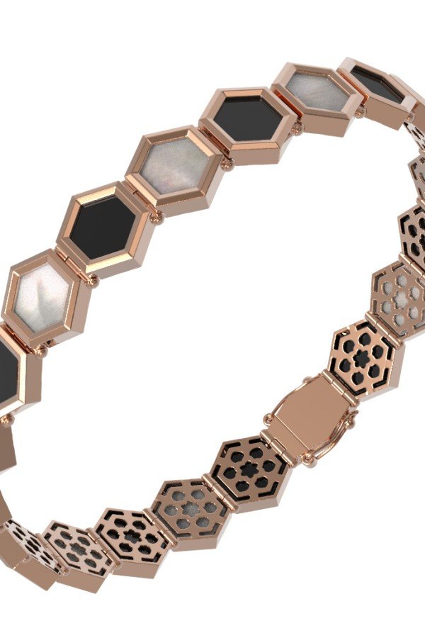 Браслет из золота c ониксом и перламутром