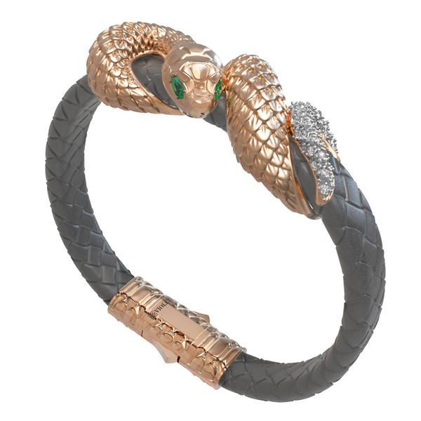 Браслет из красного золота 585 пробы c бриллиантами, изумрудом и кожаным шнурком