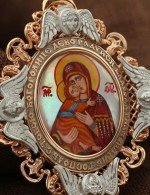 Образок из золота c эмалью и перламутром