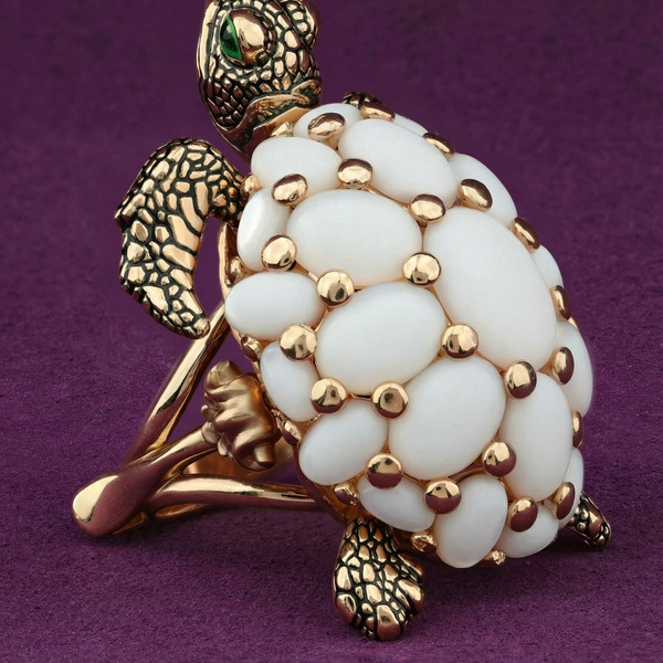 Кольцо из красного золота 585 пробы c эмалью и бивнем мамонта