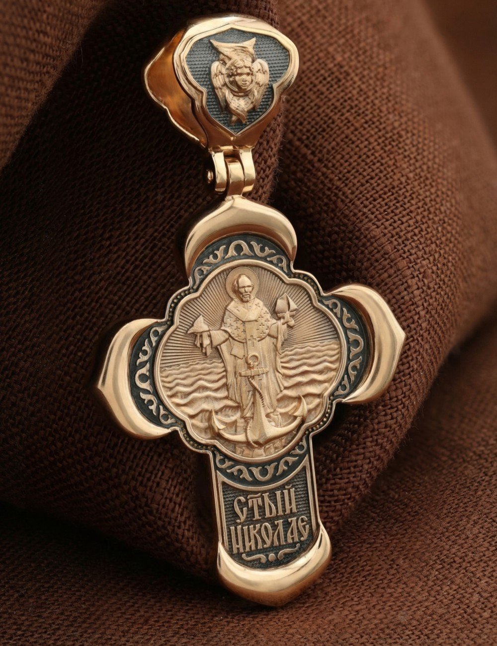 Крест из золота