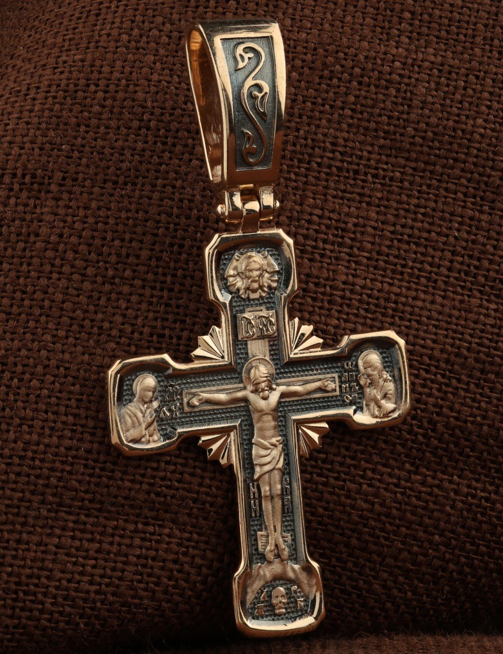 Крест из золота