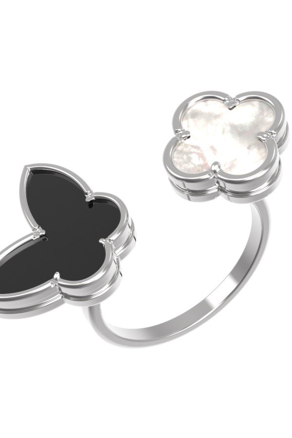 Кольцо из белого золота c ониксом и перламутром