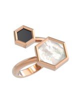 Кольцо из золота c ониксом и перламутром