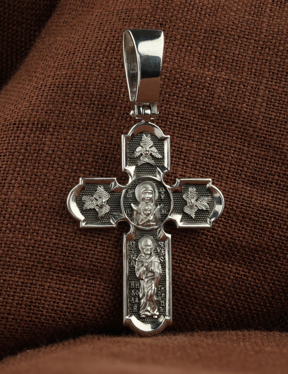 Крест из белого золота