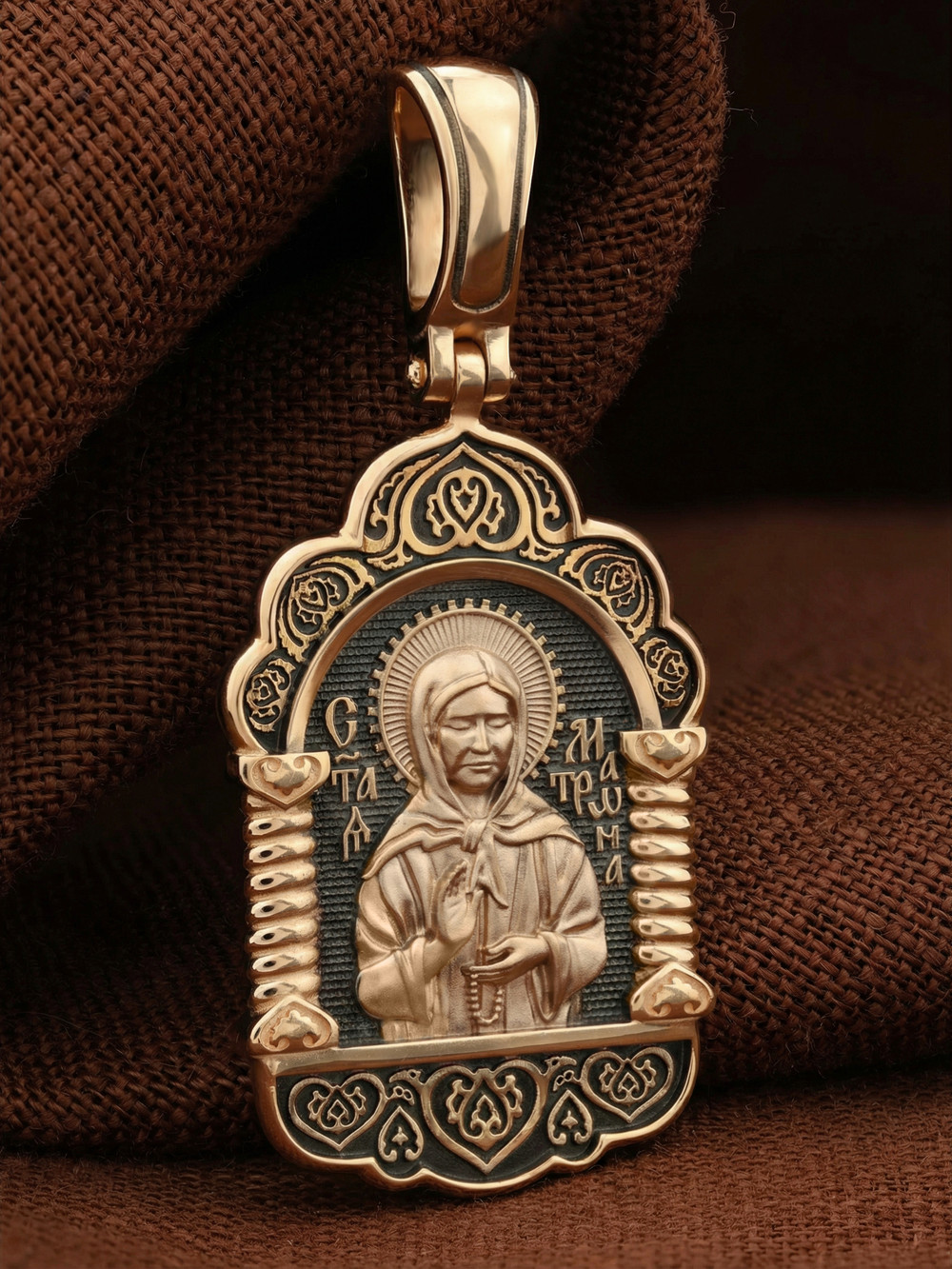 Нательная икона из красного золота 585 пробы