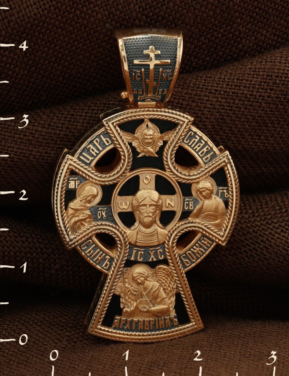 Крест из золота c эбеновым деревом