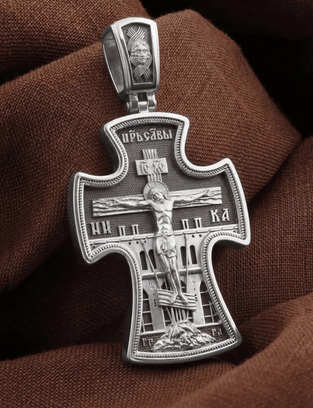 Крест из белого золота