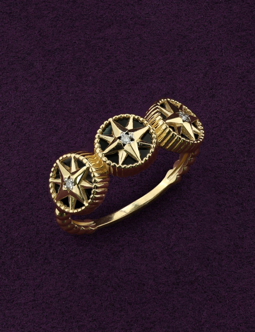 Кольцо из лимонного золота c бриллиантами и ониксом