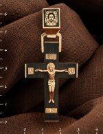 Крест из золота c эмалью и эбеновым деревом