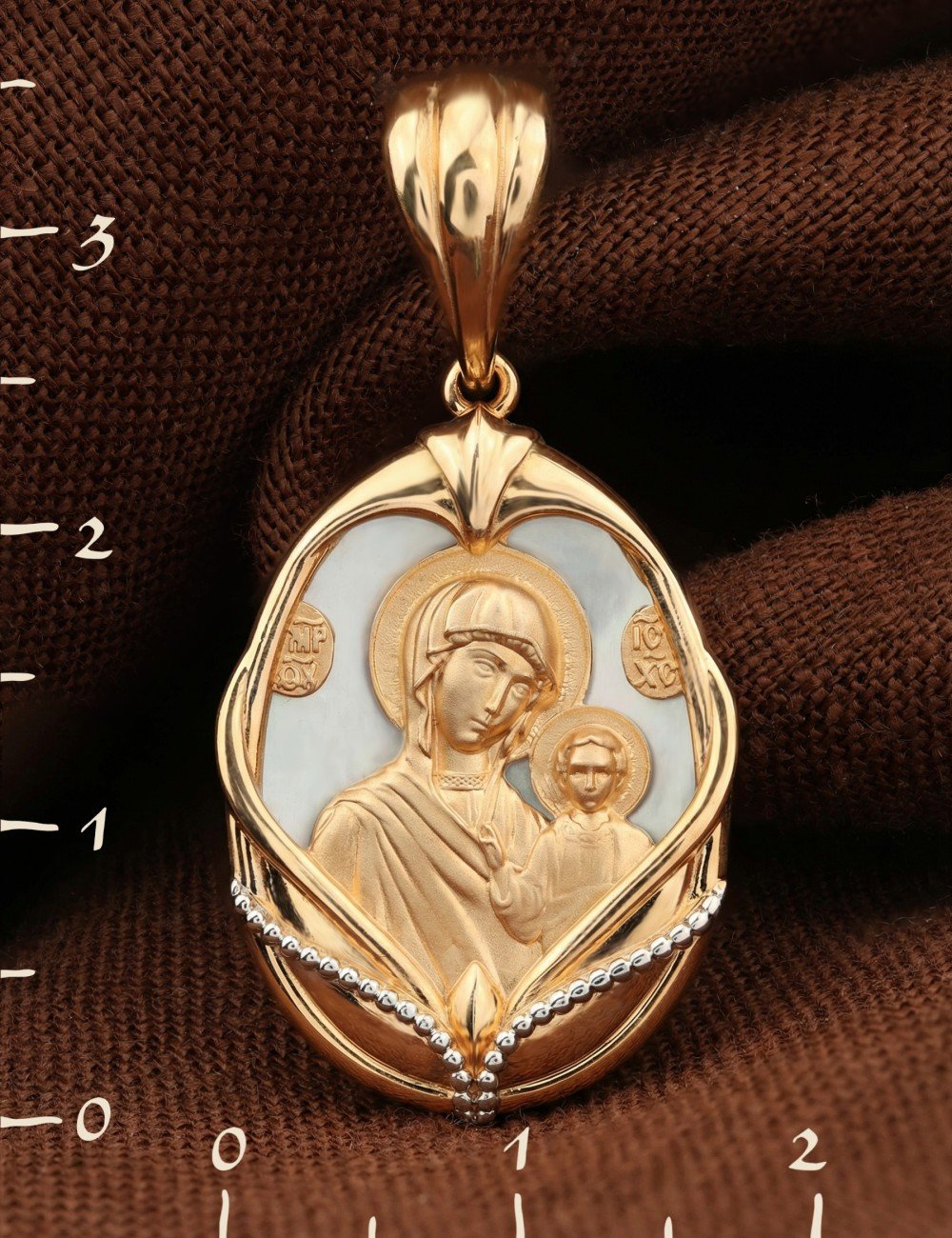 Образок из золота c перламутром