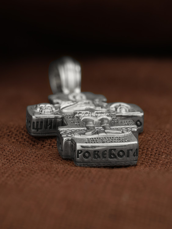 Крест из белого золота 585 пробы