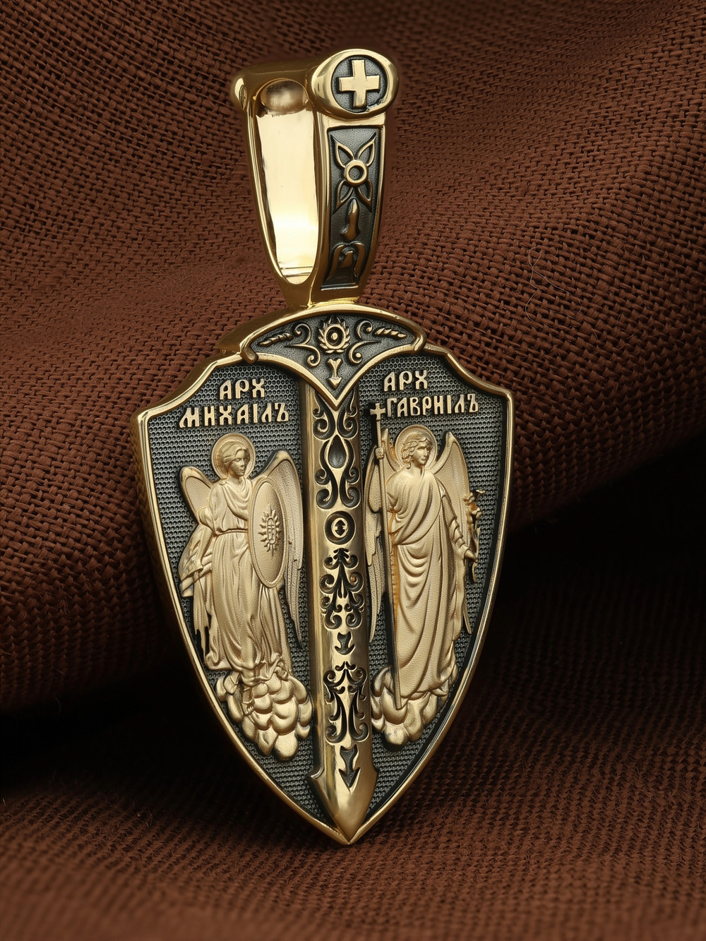 Нательная икона из лимонного золота 585 пробы