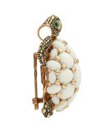 Брошь из золота c эмалью и бивнем мамонта