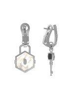 Серьги из белого золота c ониксом и перламутром