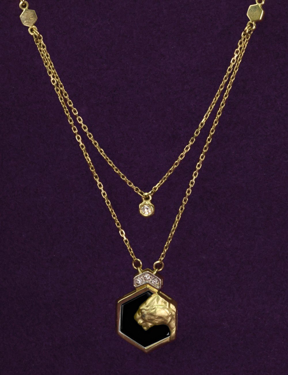 Колье из лимонного золота c бриллиантами и ониксом