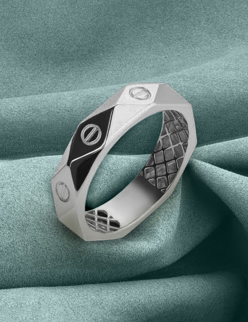 Кольцо из белого золота