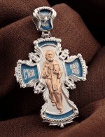 Крест из белого золота c эмалью