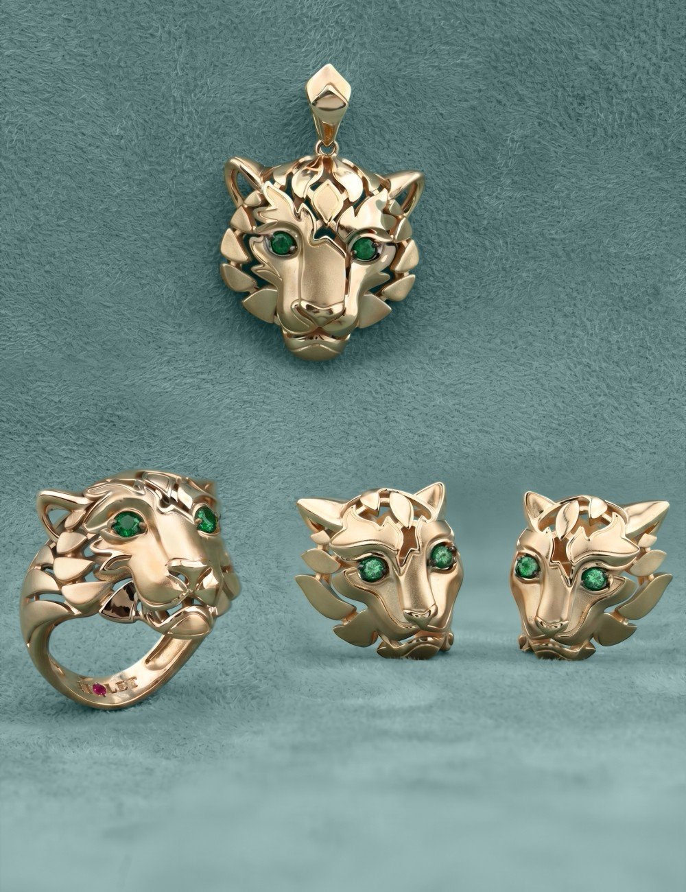 Подвеска из золота c изумрудом