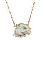 Колье из золота c бриллиантами, изумрудом и перламутром